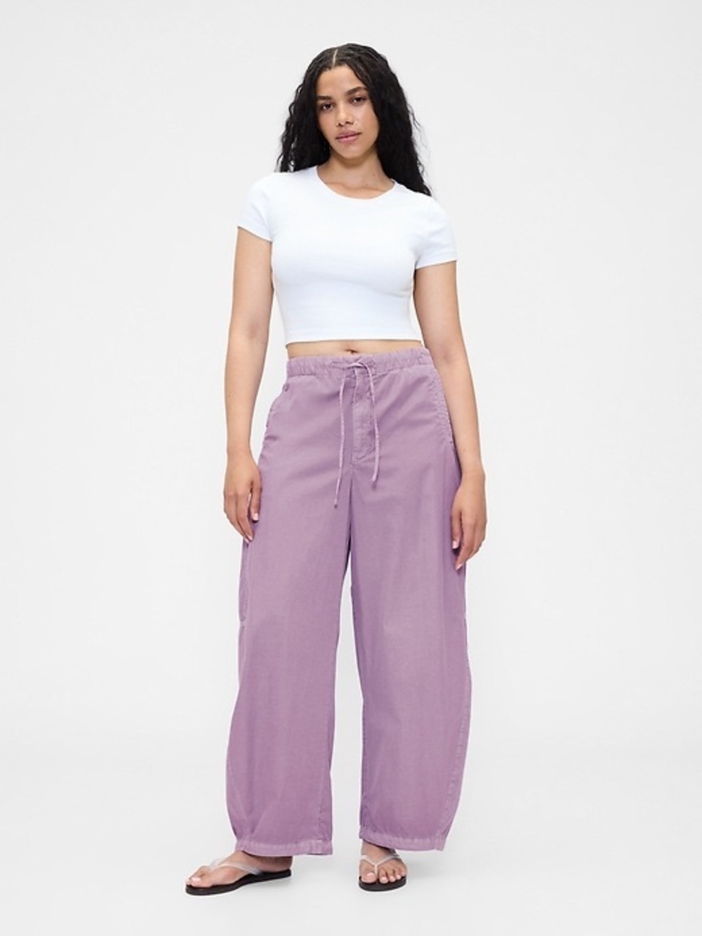 Gap mid rise barrel parachute pull on pants with elastic and tie waist